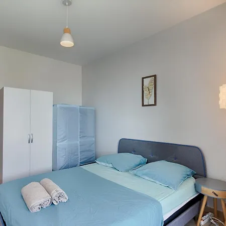 Apartment Le St Georges * 5 Chb 10pers *clim *parking*tram *
